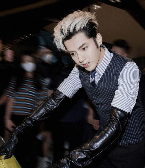 吴亦凡最新吃瓜动态,揭秘娱乐圈风云再起